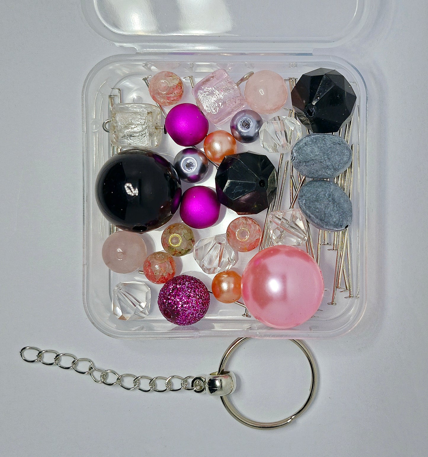 DIY clustersleutelhanger Roze / zwart