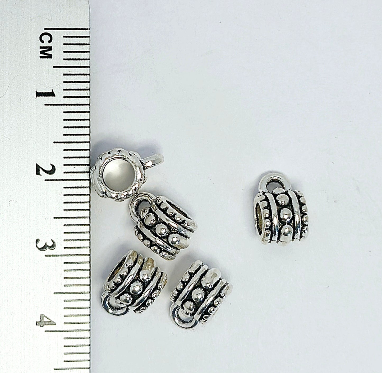 5x Hanger bails 3