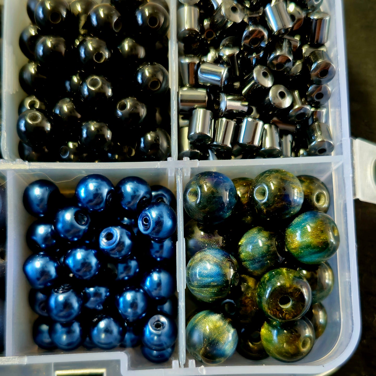 Kralenbox zwart/blauw