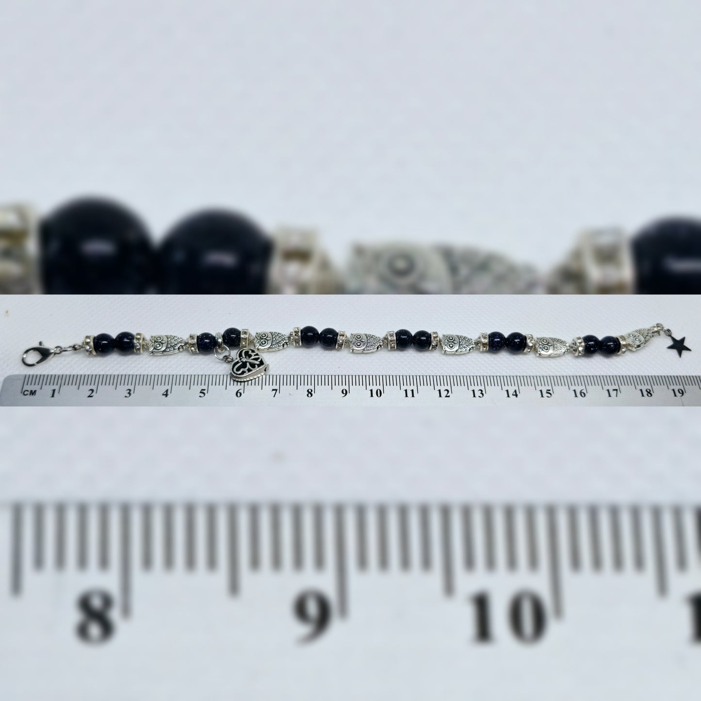 Armbandje Uil en blauwe goudsteen
