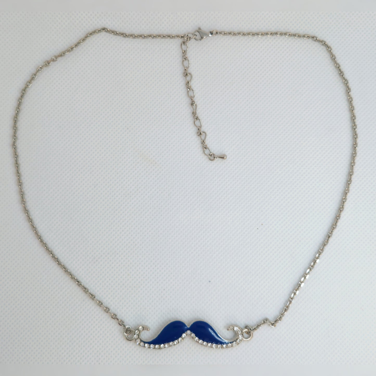 Snor ketting blauw - MOvember