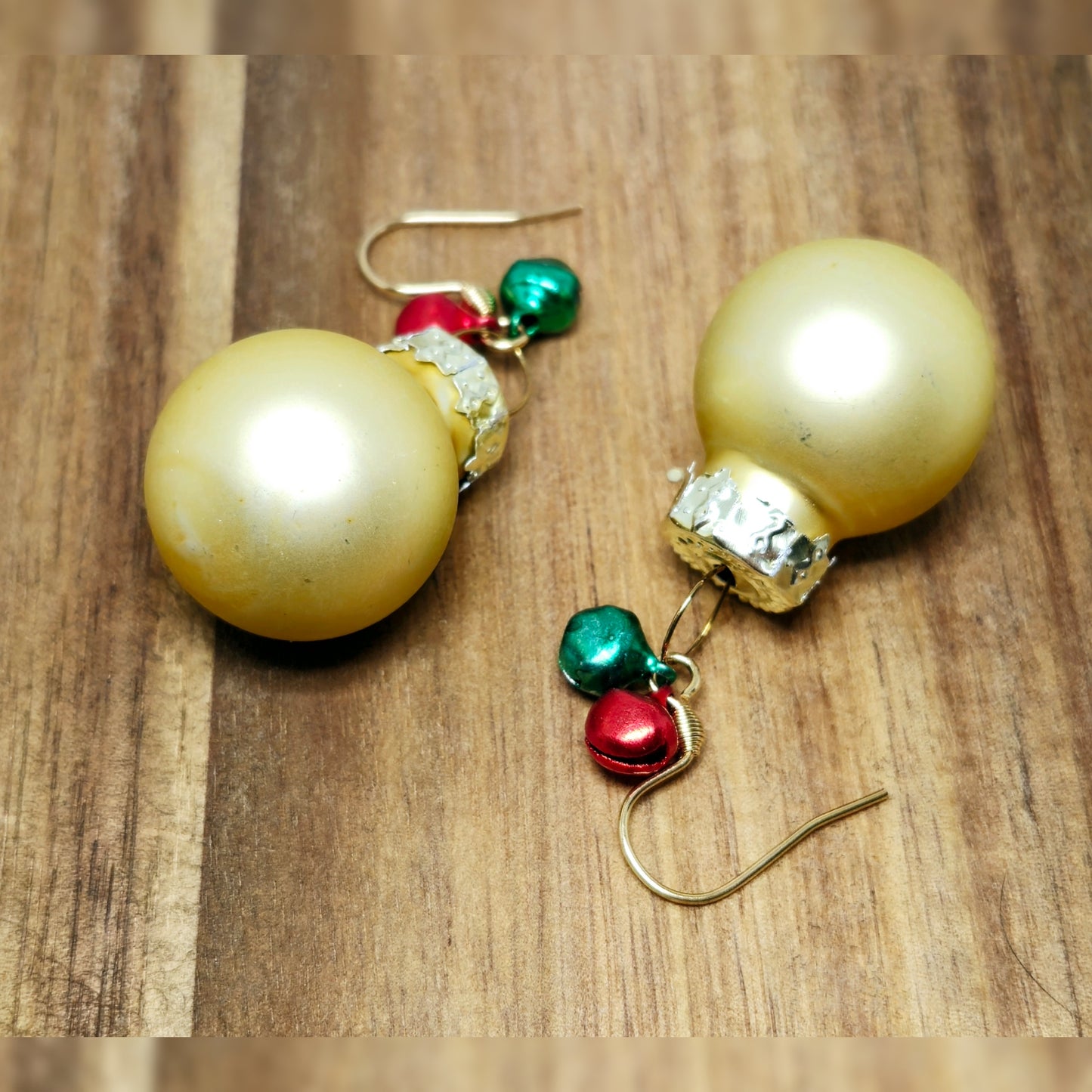 Kerstbal oorbellen!