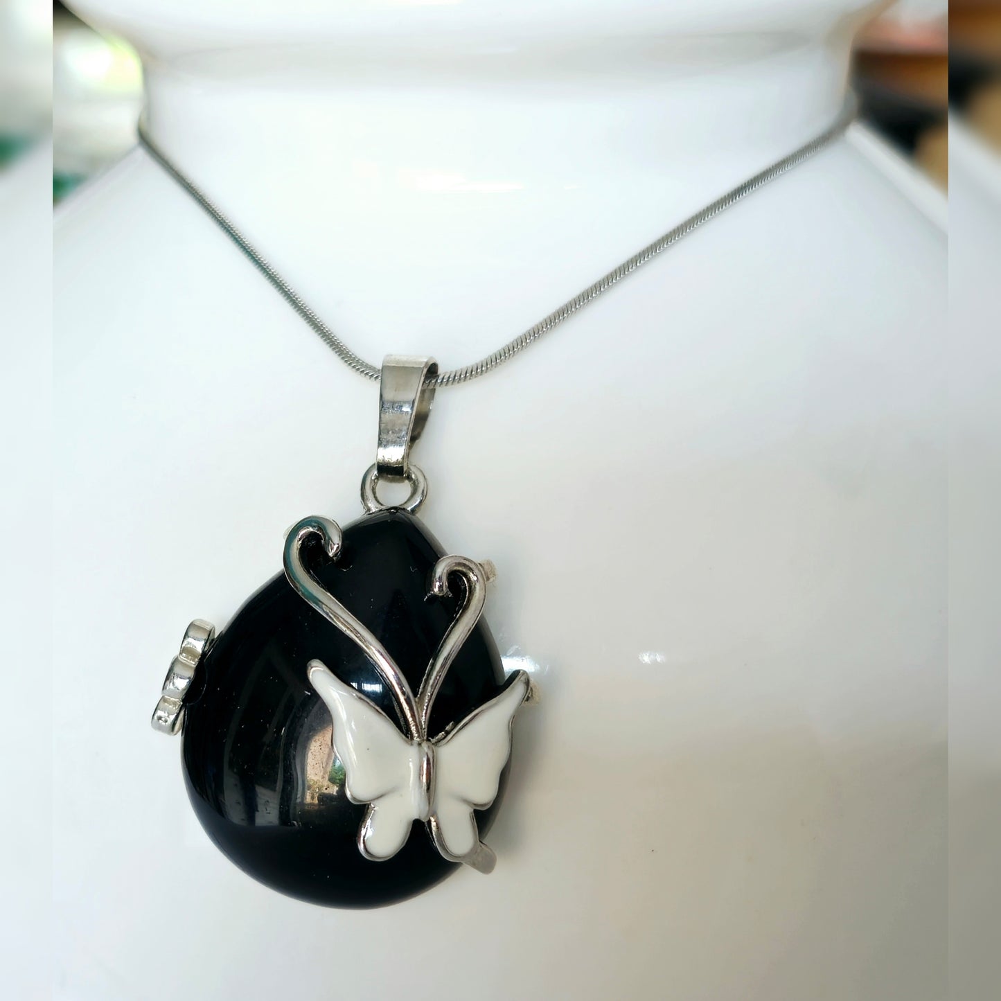 Rvs ketting zwarte natuursteen vlinder
