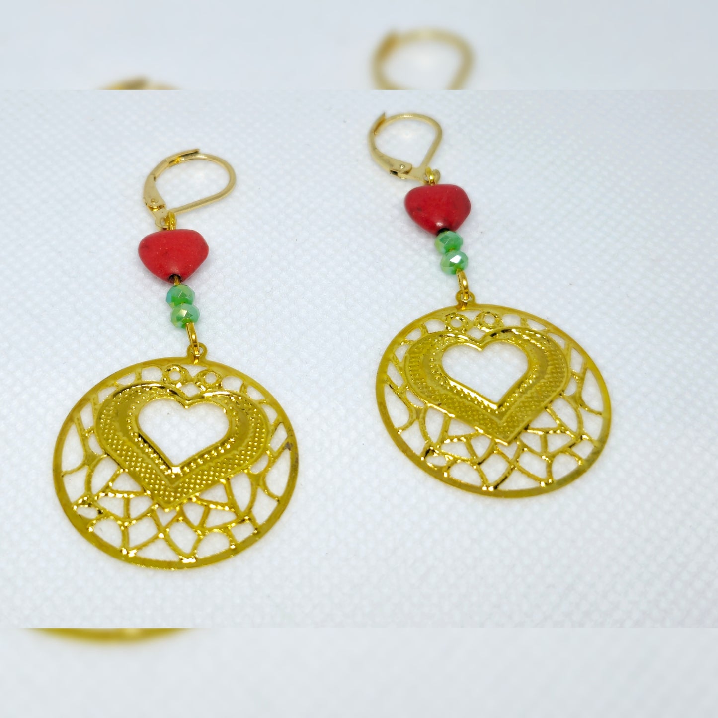 Oorbellen harten met goudkleur