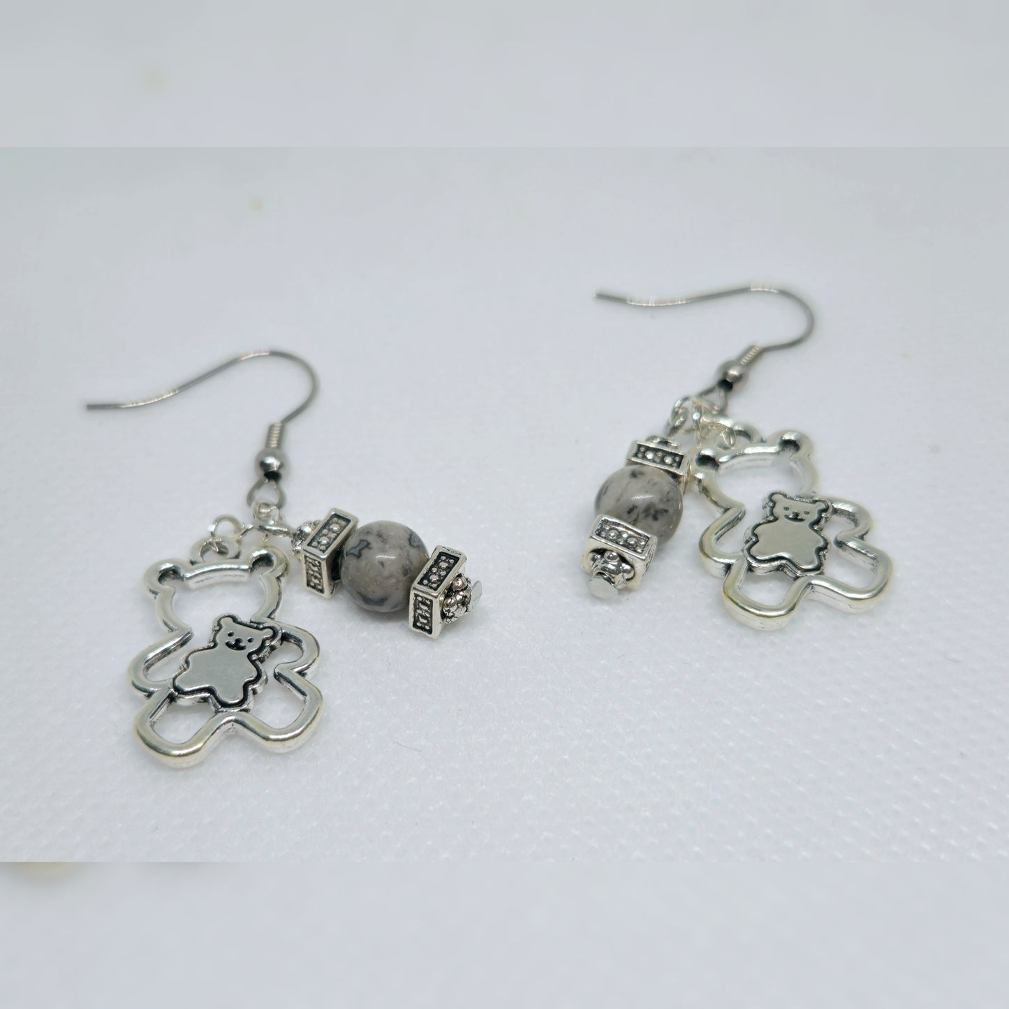 Oorbellen Beer met grijs