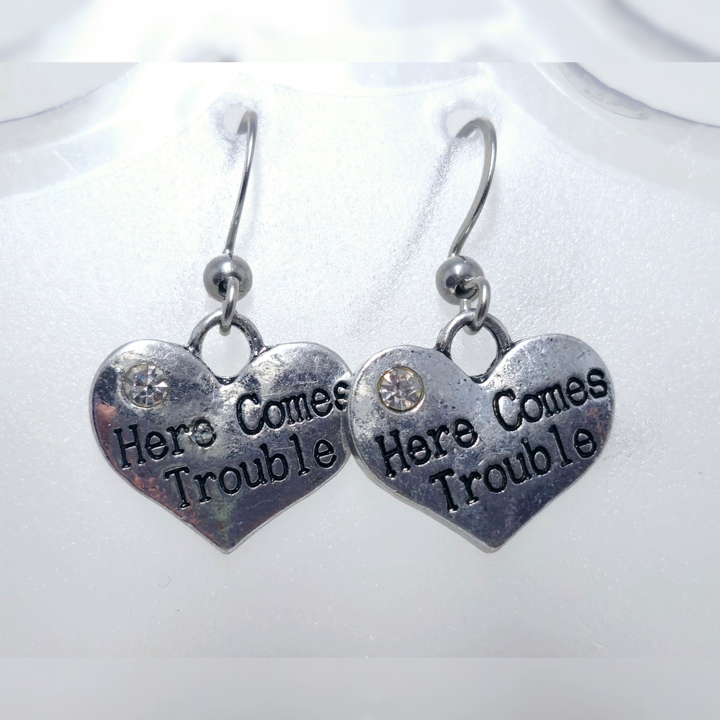 Oorbellen Here comes trouble