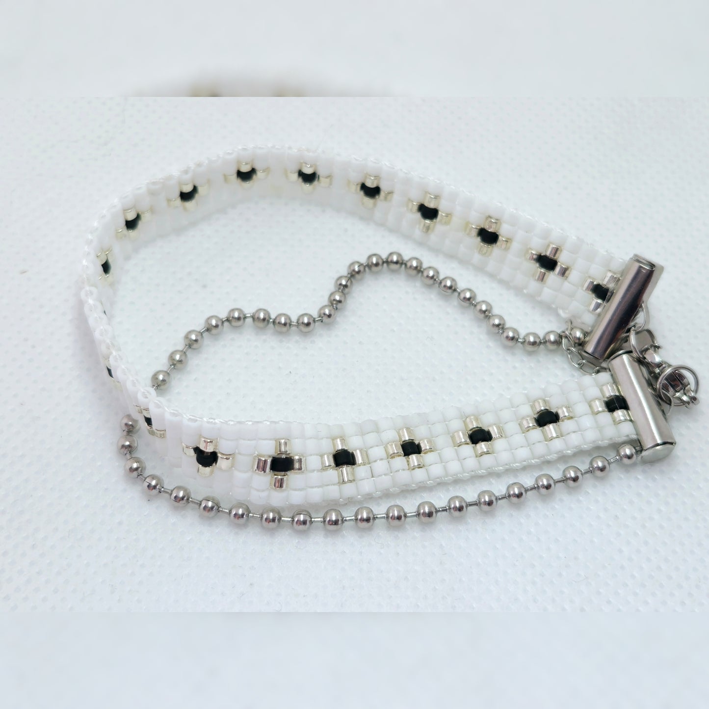 Wit/zilver armbandje