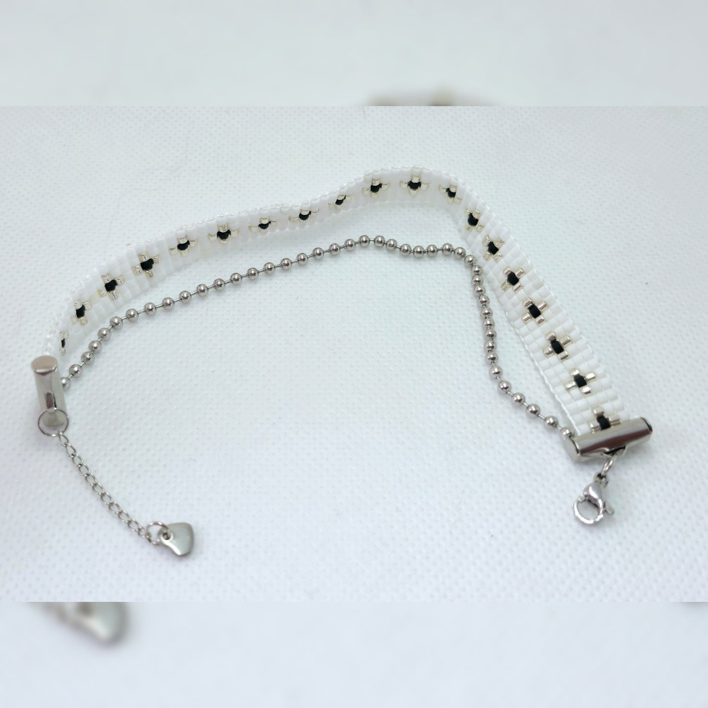 Wit/zilver armbandje