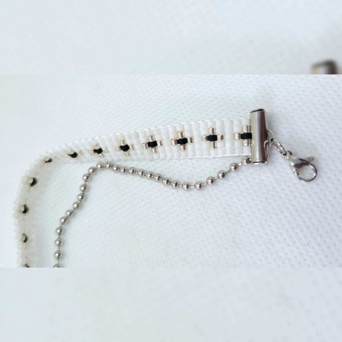 Wit/zilver armbandje