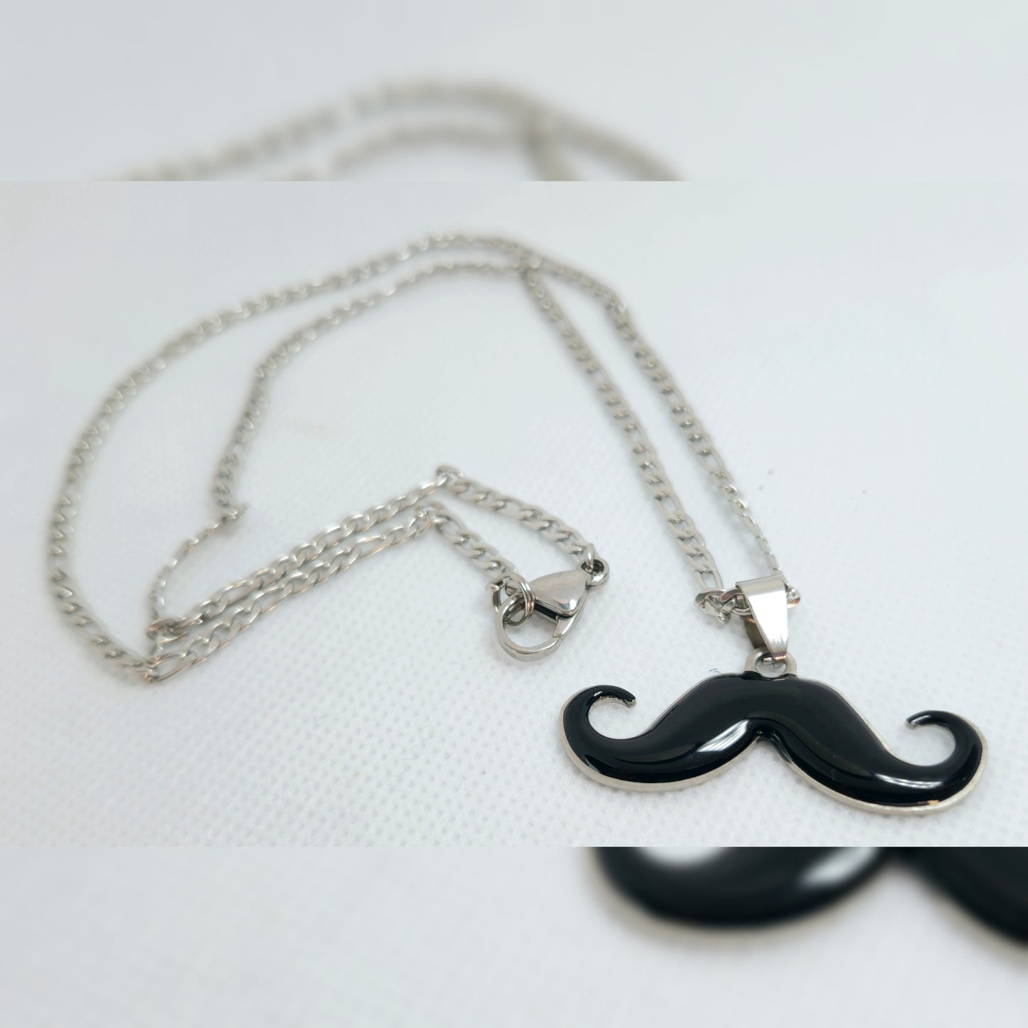 MOvember ketting, snor