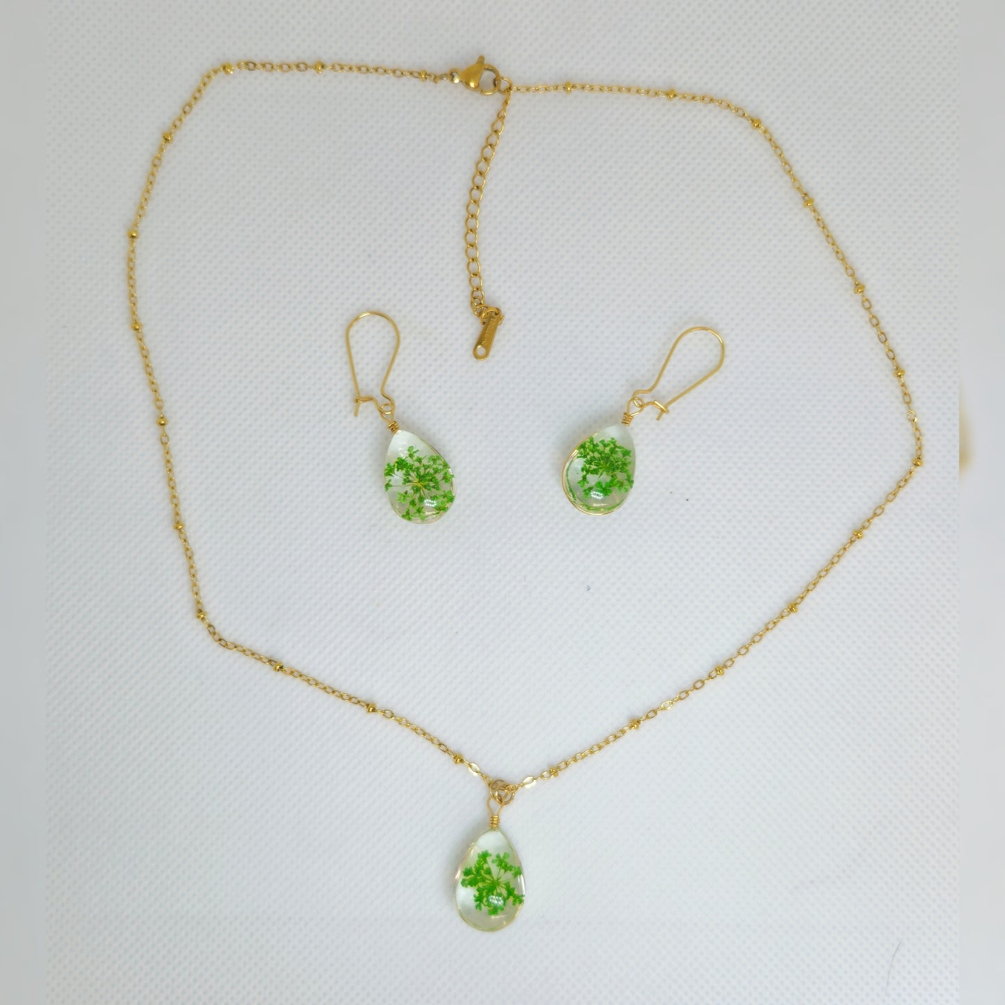 Set! Ketting en oorbellen groen/goud