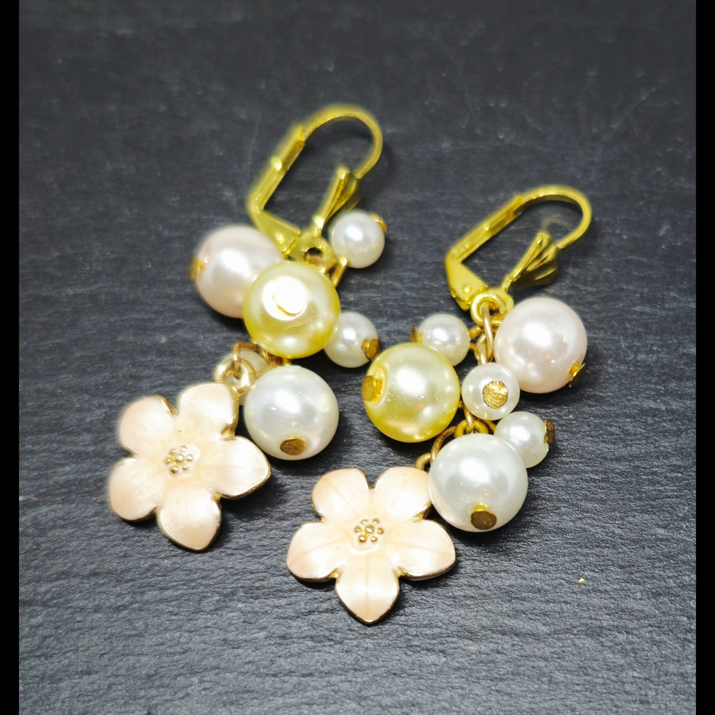 Dainty bloemen oorbellen