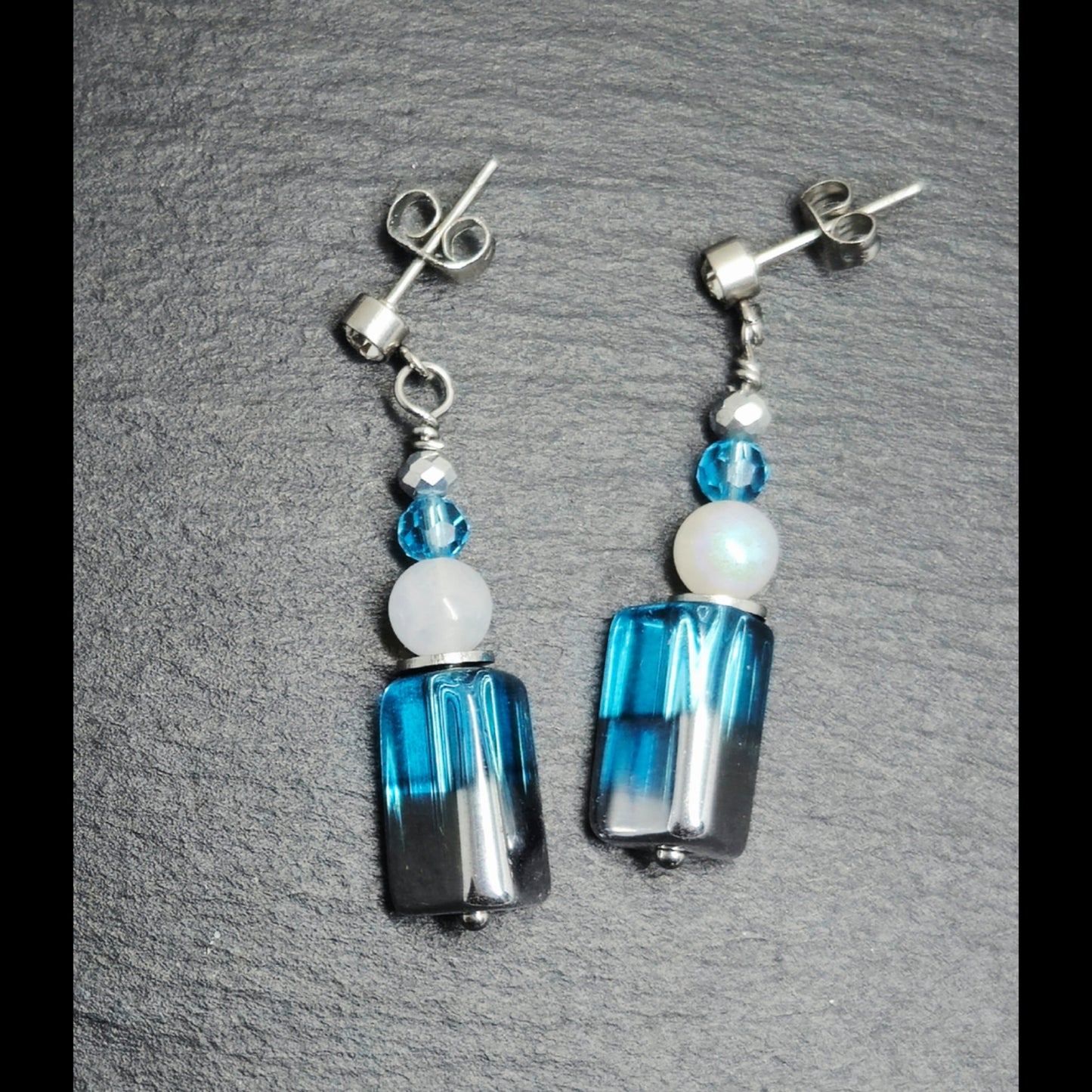 Blauw/zilveren oorbellen