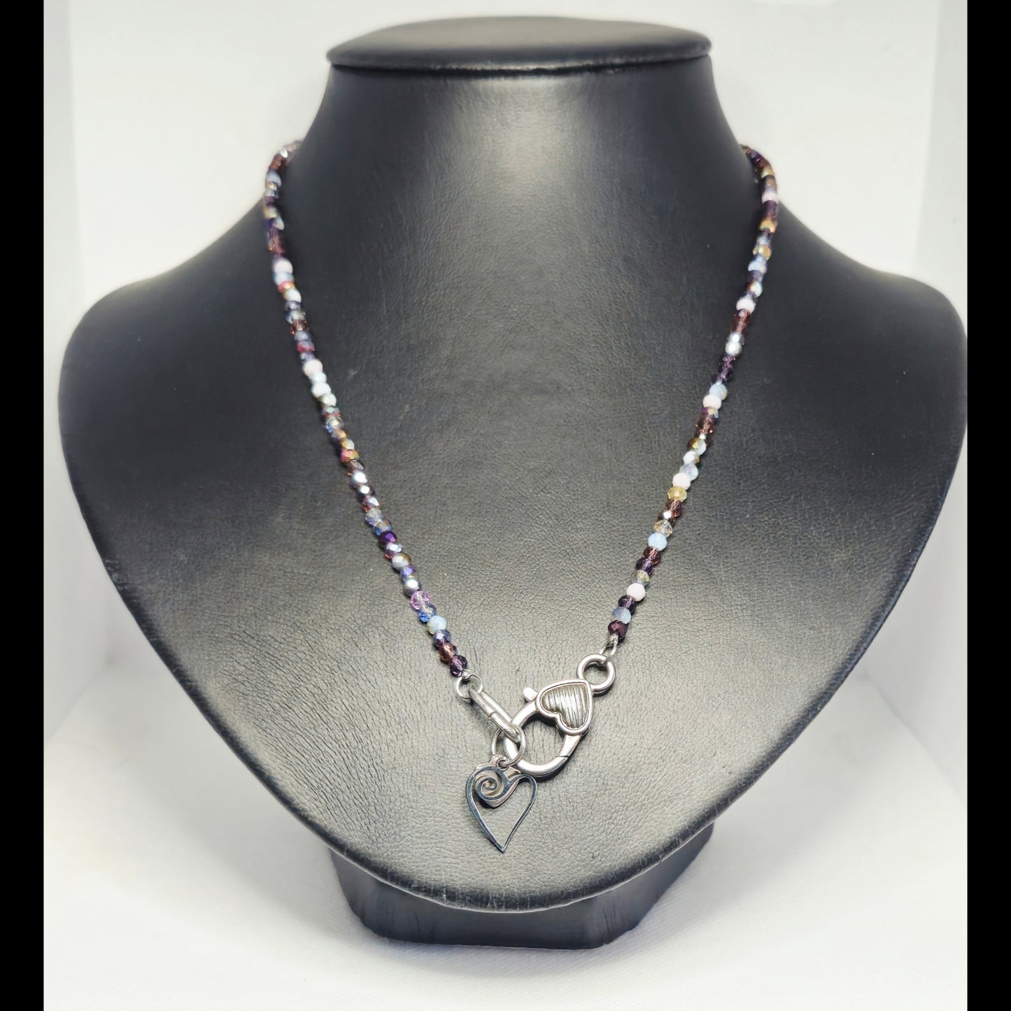 Paarse statement ketting