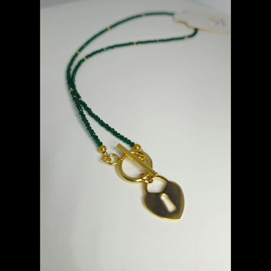 Groene ketting met hartslot