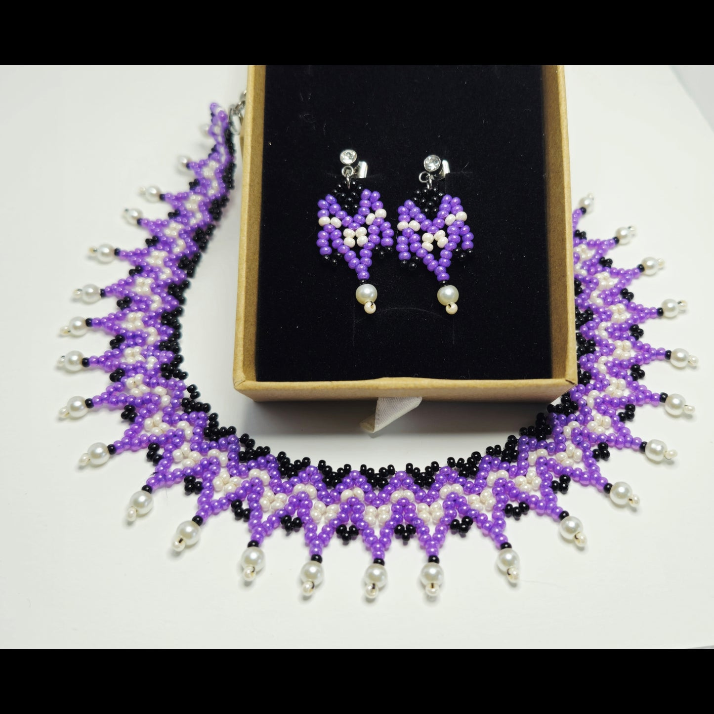 Set ketting en oorbellen