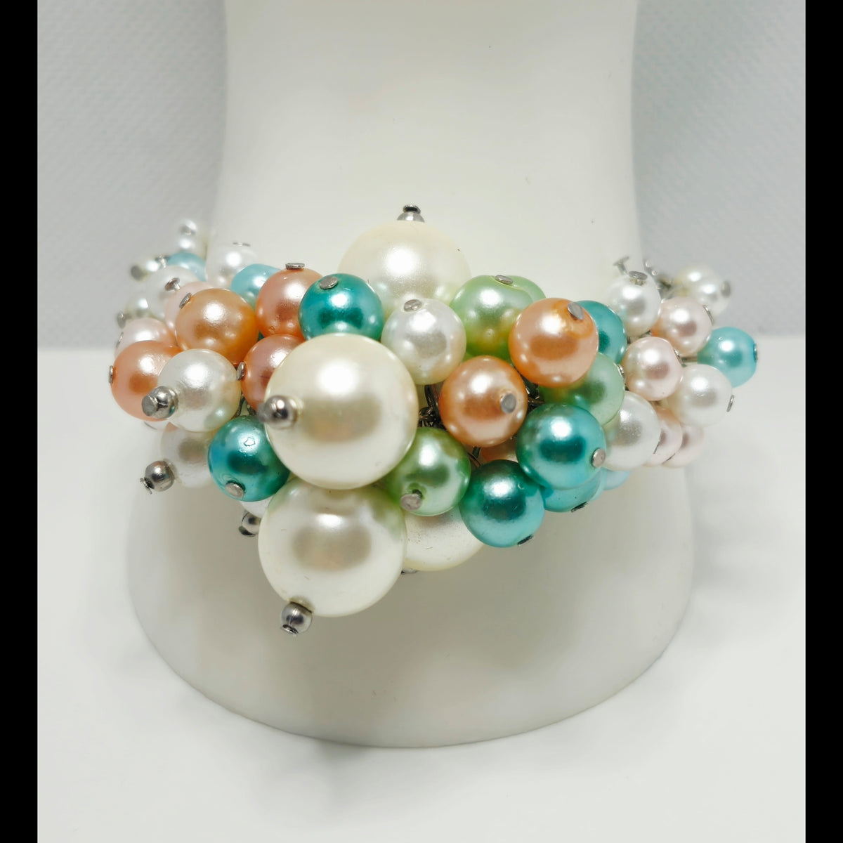 SFY001 Carnation Pearls